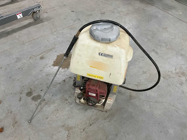 Rugsproeier met honda motor - functioneel - afbeelding 1 van  4