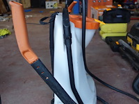 Rugsproeier stihl - afbeelding 2 van  4