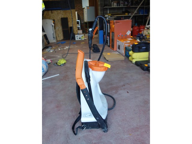 Rugsproeier stihl - afbeelding 2 van  4