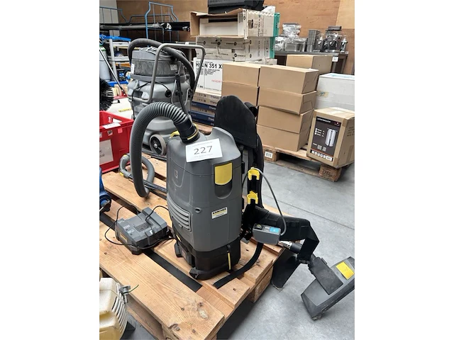 Rugstofzuiger karcher - afbeelding 1 van  6