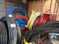Ruim assortiment aan buizen en slangen