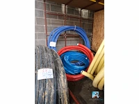 Ruim assortiment aan buizen en slangen - afbeelding 7 van  13