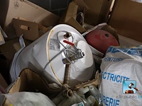 Ruim assortiment aan sanitair - afbeelding 6 van  15