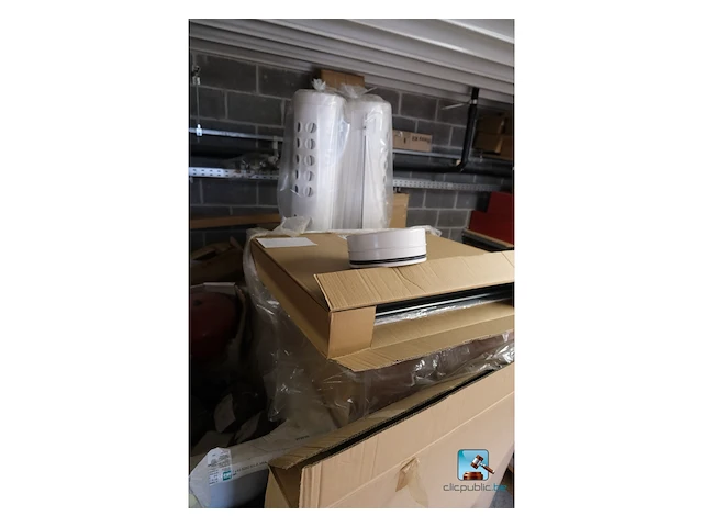 Ruim assortiment aan sanitair - afbeelding 8 van  15