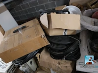 Ruim assortiment aan sanitair - afbeelding 15 van  15