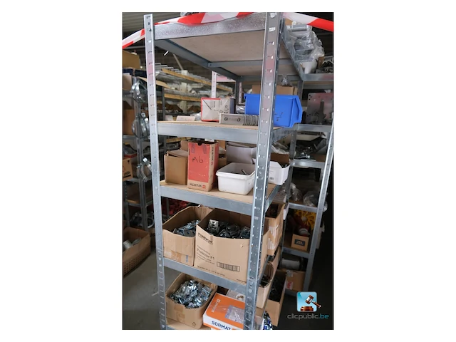 Ruim assortiment bevestigingsmiddelen en schroeven - afbeelding 3 van  25
