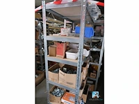 Ruim assortiment bevestigingsmiddelen en schroeven - afbeelding 3 van  25