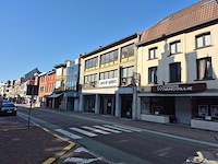 Ruim handels-kantoorpand in centrum menen - afbeelding 1 van  12