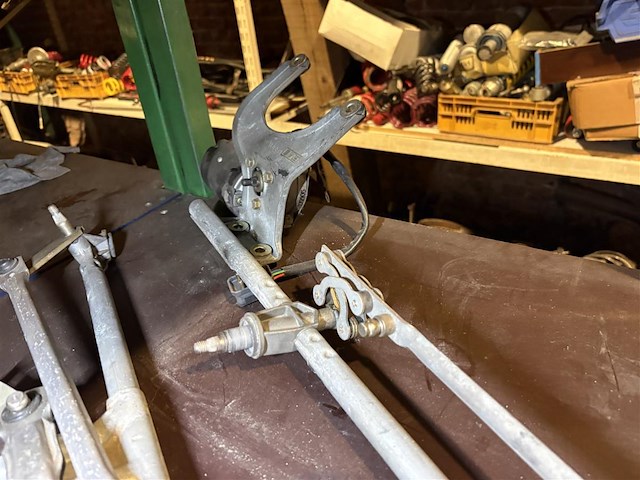 Ruitenwissermechanisme - afbeelding 2 van  6