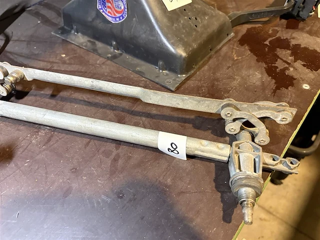 Ruitenwissermechanisme - afbeelding 2 van  2