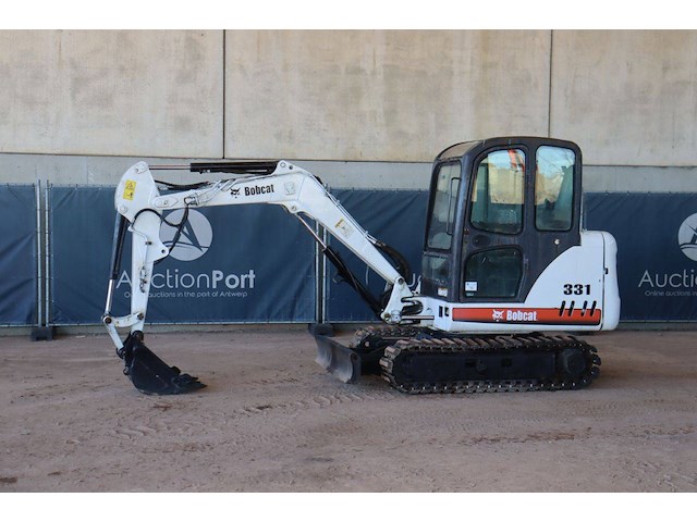 Rupsgraafmachine bobcat 331g diesel 2009 - afbeelding 1 van  1