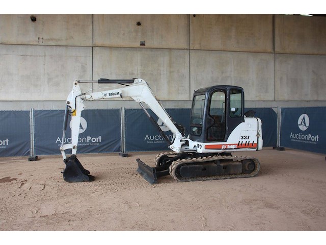 Rupsgraafmachine bobcat 337g diesel 37.5kw 2005 - afbeelding 1 van  1