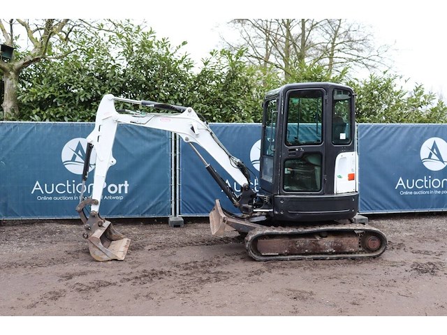 Rupsgraafmachine bobcat e26 diesel 2012 - afbeelding 1 van  1