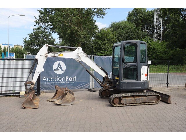 Rupsgraafmachine bobcat e35 diesel 24kw 2017 - afbeelding 1 van  1
