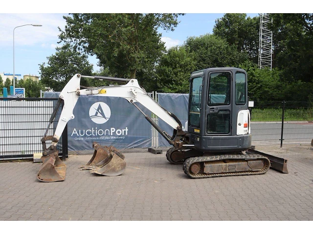 Rupsgraafmachine bobcat e35 diesel 24kw 2017 - afbeelding 1 van  1