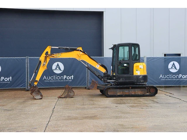 Rupsgraafmachine bobcat e50 diesel 36kw 2016 - afbeelding 1 van  1