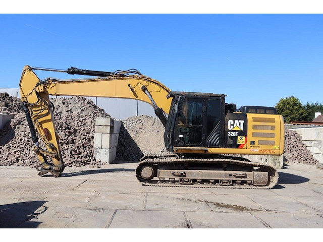 Rupsgraafmachine caterpillar 326fl diesel 152kw 2018 - afbeelding 1 van  1