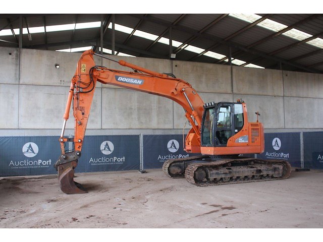 Rupsgraafmachine doosan dx235lcr diesel 129kw 2014 - afbeelding 1 van  1
