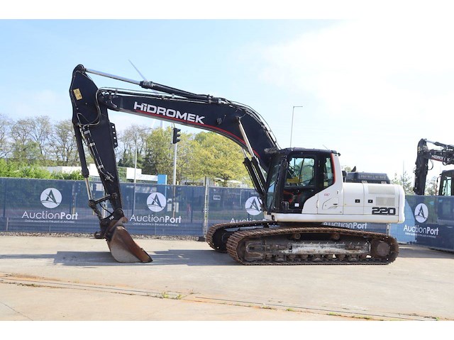 Rupsgraafmachine hidromek hmk220lc3b diesel 128kw 2017 - afbeelding 1 van  1