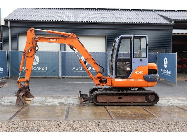 Rupsgraafmachine hitachi ex40-2 diesel 26.5kw 2000 - afbeelding 1 van  1