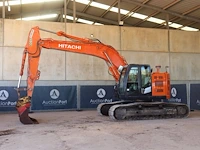 Rupsgraafmachine hitachi zaxis 225uslc-5b diesel 122kw 2015