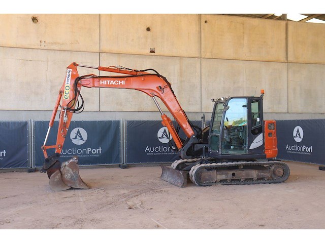 Rupsgraafmachine hitachi zaxis zx85usb-6 diesel 42kw 2020 - afbeelding 1 van  1