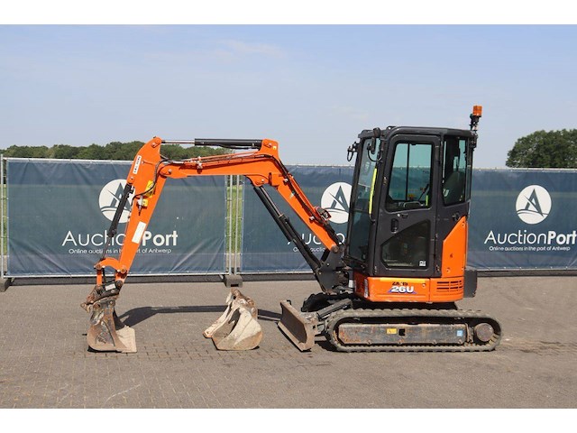 Rupsgraafmachine hitachi zx26u-6 clr diesel - afbeelding 1 van  1