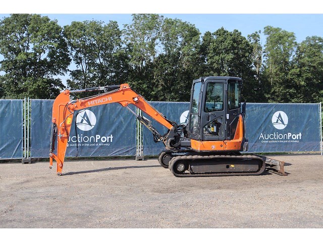 Rupsgraafmachine hitachi zx48u-5a clr diesel 28.2kw 2017 - afbeelding 1 van  1