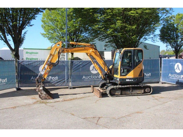 Rupsgraafmachine hyundai 60cr-9 diesel 42.5kw - afbeelding 1 van  1