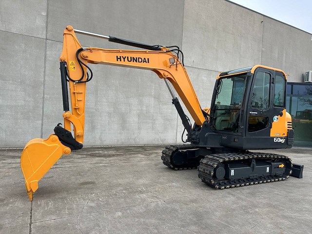 Rupsgraafmachine hyundai r60vs diesel 40.5kw 2016 - afbeelding 1 van  1