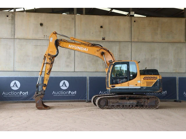 Rupsgraafmachine hyundai robex140lc-9a diesel 87kw 2014 - afbeelding 1 van  1