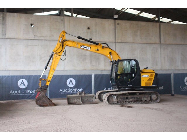 Rupsgraafmachine jcb js131lc diesel 55kw 2018 - afbeelding 1 van  1