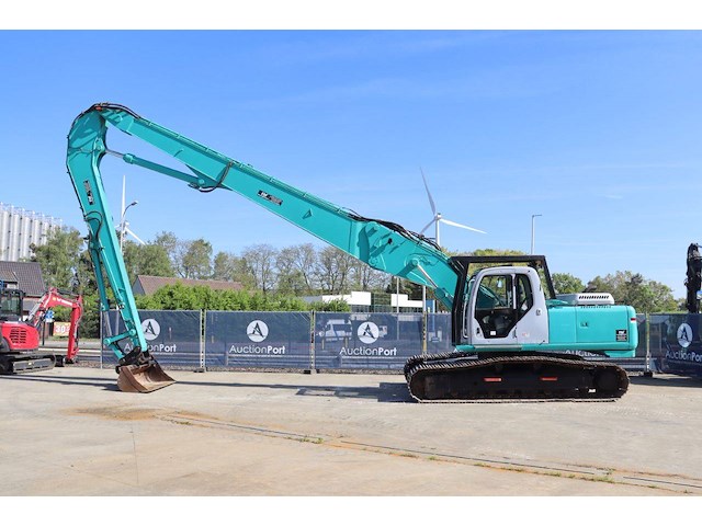 Rupsgraafmachine kobelco sk250lc6 diesel 125kw 2001 - afbeelding 1 van  1