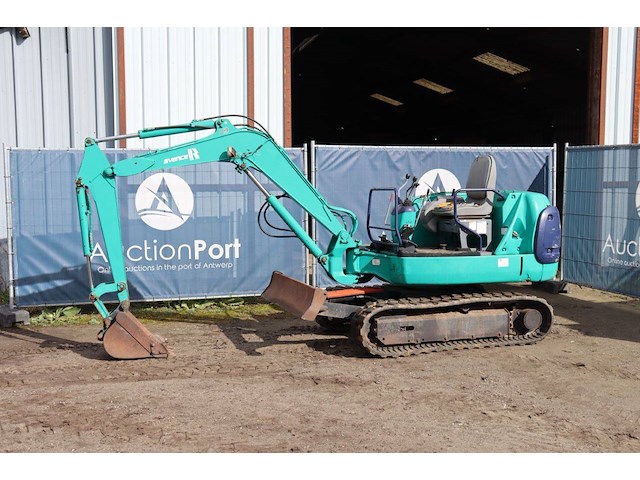 Rupsgraafmachine komatsu pc27r-8 diesel 19kw - afbeelding 1 van  1