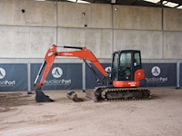 Rupsgraafmachine kubota kx057-4 diesel 34kw - afbeelding 1 van  1