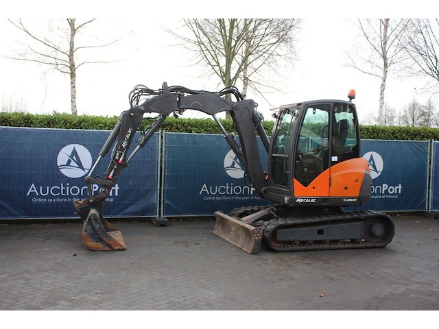 Rupsgraafmachine mecalac 6mcr diesel 55kw - afbeelding 1 van  1