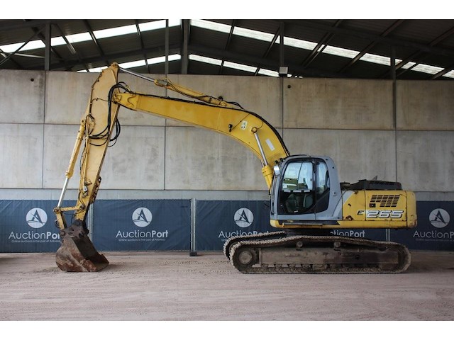 Rupsgraafmachine new holland e265 diesel 2007 - afbeelding 1 van  1