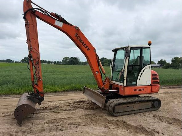 Rupsgraafmachine schaeff hr18 diesel 34.6kw 2002 - afbeelding 1 van  1