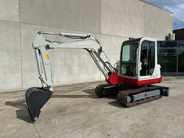 Rupsgraafmachine takeuchi tb150c diesel 2010 - afbeelding 1 van  1