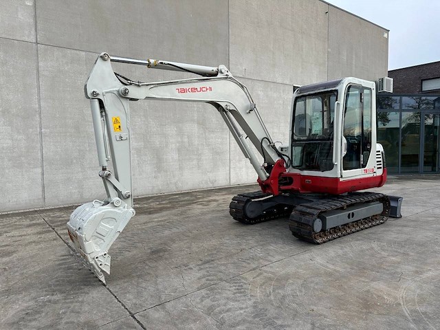 Rupsgraafmachine takeuchi tb150c diesel 27.9kw - afbeelding 1 van  1