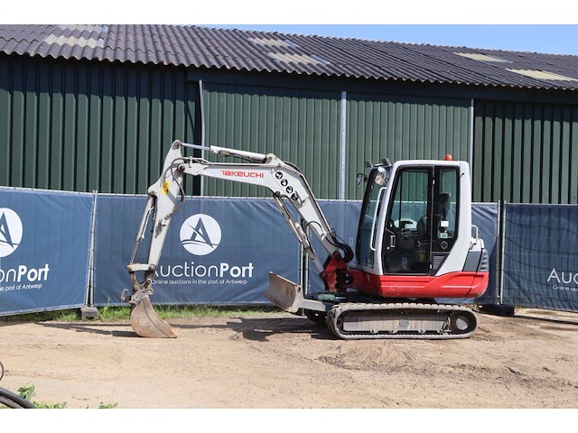Rupsgraafmachine takeuchi tb235 diesel 22kw 2014 - afbeelding 1 van  1