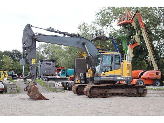 Rupsgraafmachine volvo ecr235dl diesel 129kw 2013 - afbeelding 1 van  1