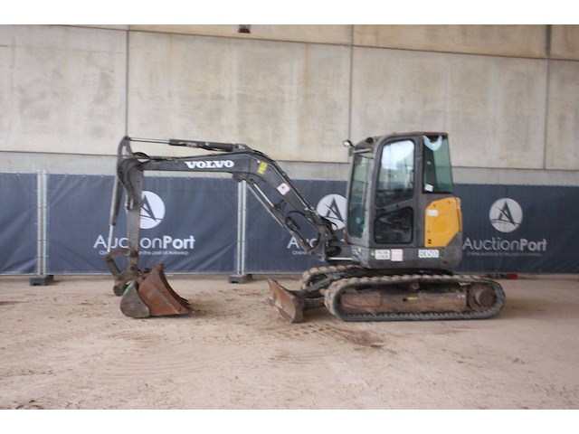 Rupsgraafmachine volvo ecr50d diesel 31.2kw 2016 - afbeelding 1 van  1