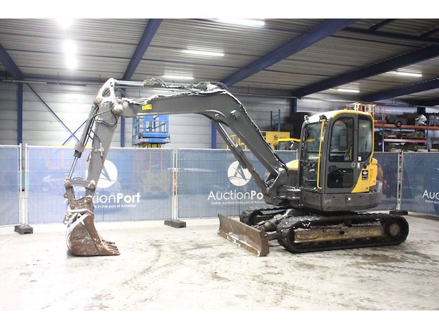 Rupsgraafmachine volvo ecr88d diesel 43kw 2016 - afbeelding 1 van  1