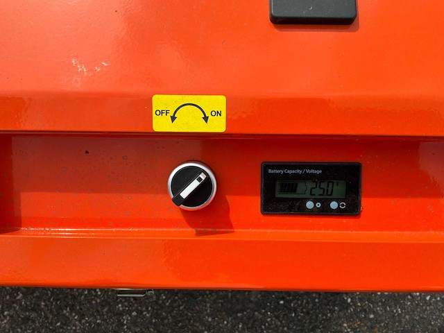 Rupstractor-type maaier - afbeelding 15 van  24