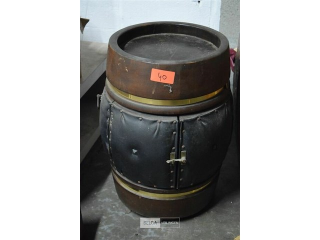 Rustiek drankkabinet of wijnvat-meubel - afbeelding 1 van  4