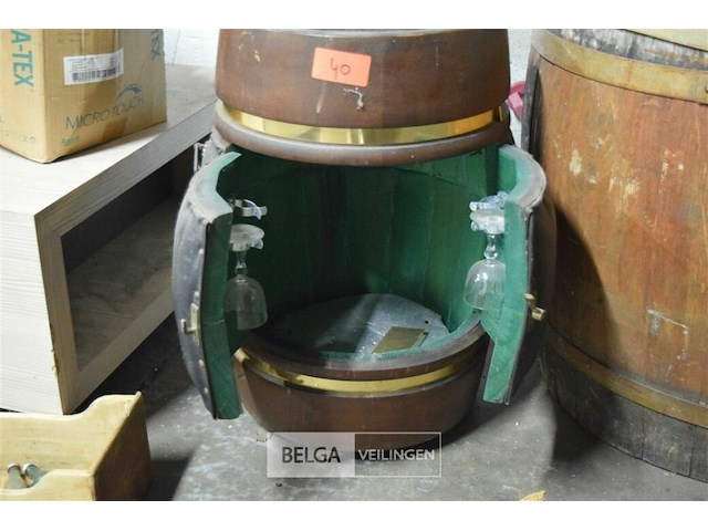 Rustiek drankkabinet of wijnvat-meubel - afbeelding 2 van  4