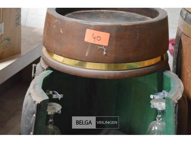 Rustiek drankkabinet of wijnvat-meubel - afbeelding 4 van  4