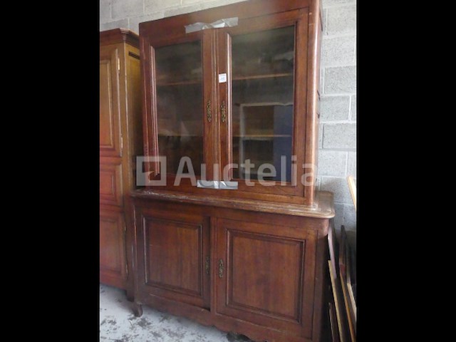 Rustiek dressoir met vitrine - afbeelding 1 van  4