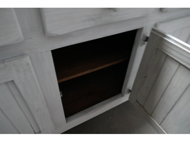 Rustieke comodekast - afbeelding 3 van  4